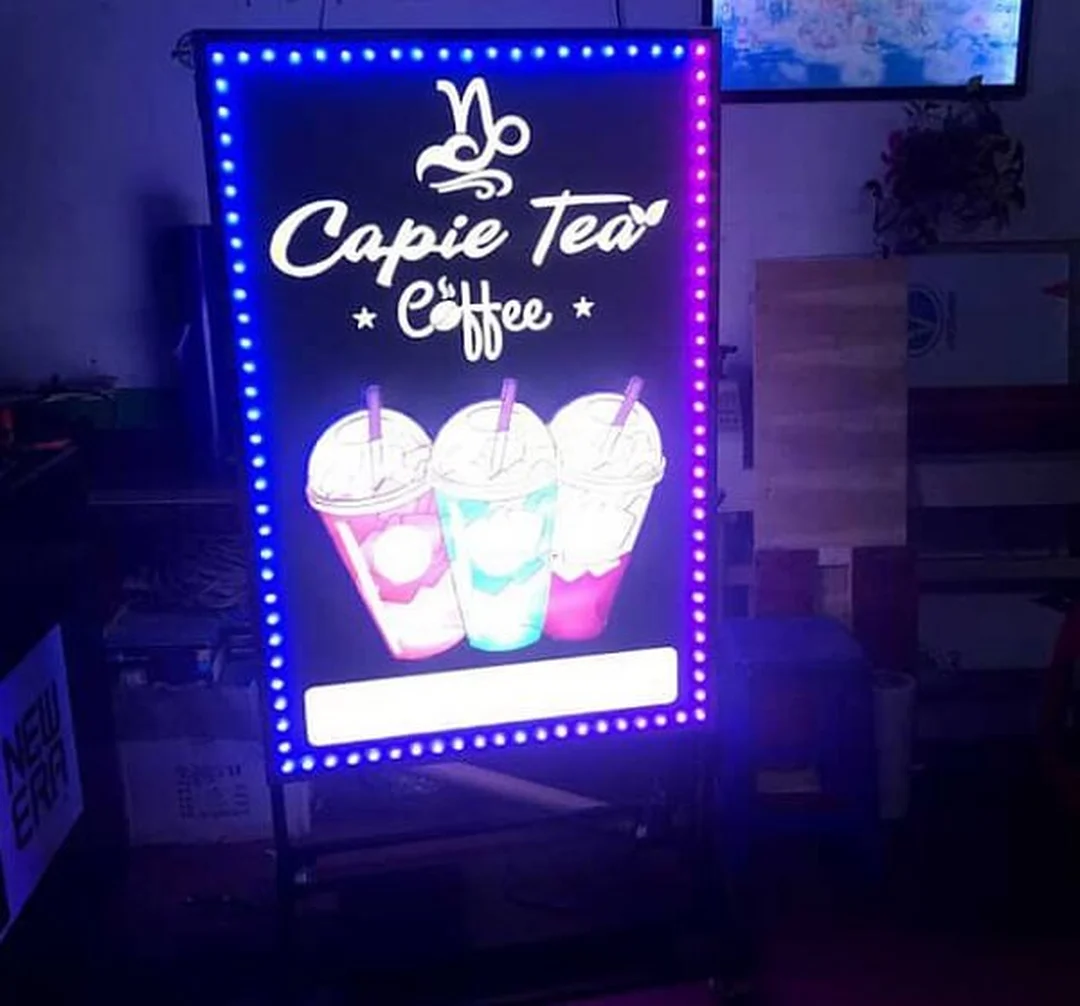 Bảng hiệu quảng cáo đứng quán trà sữa dạng hộp đèn bảng hiệu quảng cáo đứng quán trà sữa dạng hộp đèn