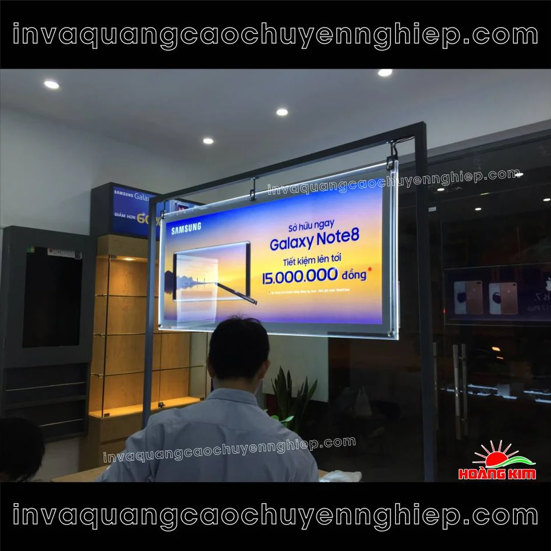 biển hộp đèn mica hoàn thiện dùng cho quảng cáo cửa hàng