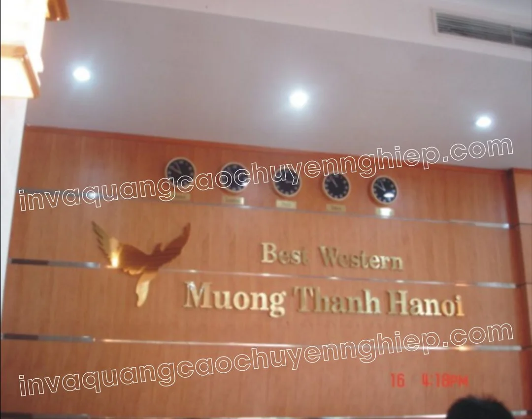 mẫu chữ nổi đồng cần kiểm tra vật liệu trước khi thi công